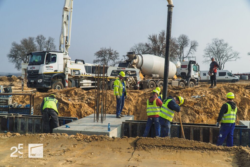 budujemy halę przemysłową logistyczno-magazynową w centralnej polsce
